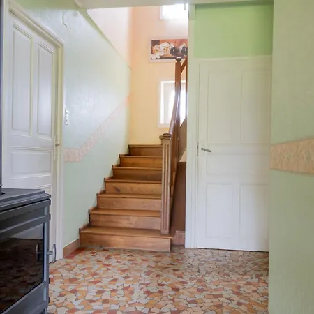 Vakantiehuis Redondel By Interhome Siran (Cantal)